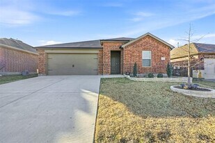 1212 Briar Hl Dr in Denton, TX - Building Photo