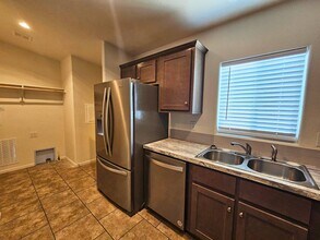 1409 N French St in Casa Grande, AZ - Building Photo - Building Photo