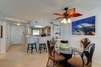 915 Ocean Shore Blvd, Unit #701 in Ormond Beach, FL - Foto de edificio - Building Photo