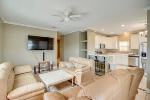 210 W 2nd Ct in Key Largo, FL - Building Photo