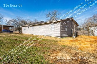 314 East Ct in Adamsville, AL - Building Photo - Building Photo