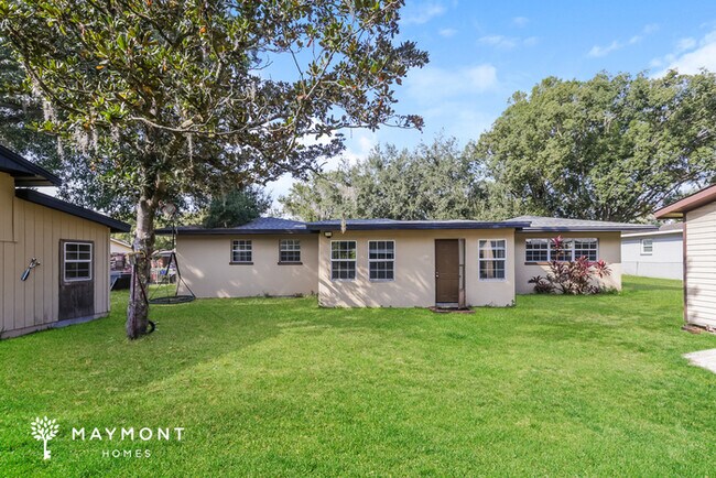 5821 Lake Grove Dr in Lakeland, FL - Building Photo - Building Photo