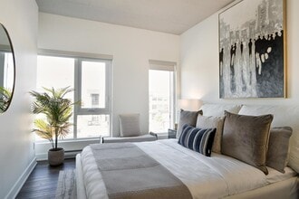 3980 Boulevard Saint-Elzéar O in Laval, QC - Building Photo - Building Photo