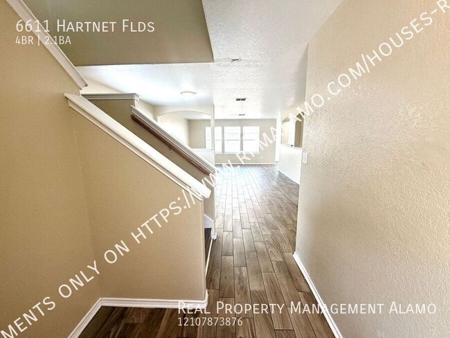 6611 Hartnet Fields in Converse, TX - Building Photo - Building Photo