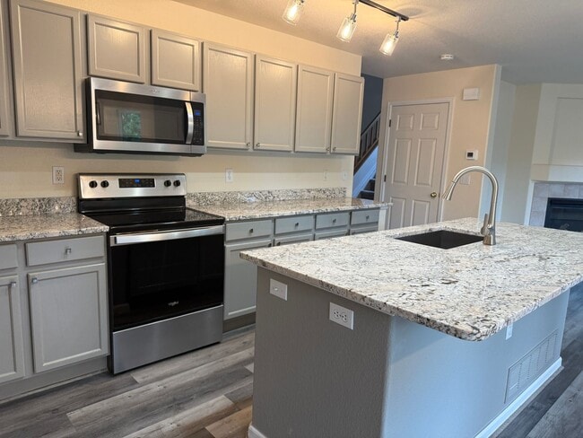 property at 1295 Cumberland Dr