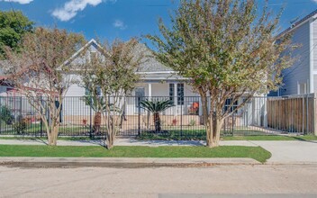 2110 Summer St in Houston, TX - Building Photo - Building Photo