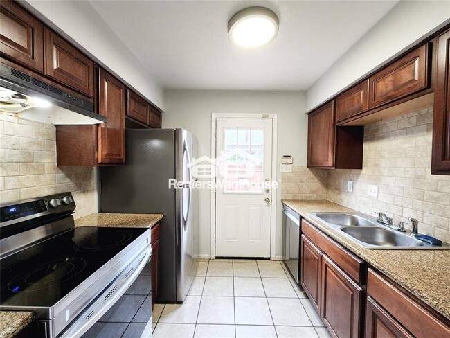 8848 Kempwood Dr in Houston, TX - Building Photo - Building Photo