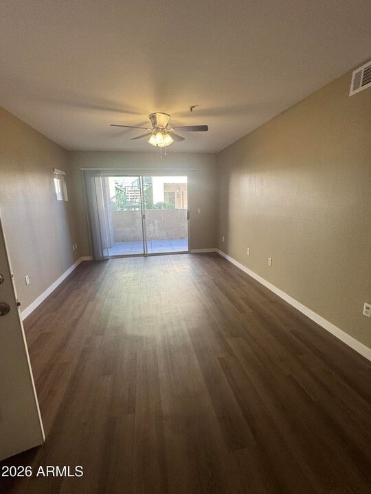 1295 N Ash St in Gilbert, AZ - Building Photo