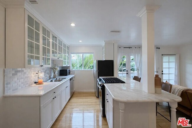 1033 20th St in Santa Monica, CA - Building Photo - Building Photo