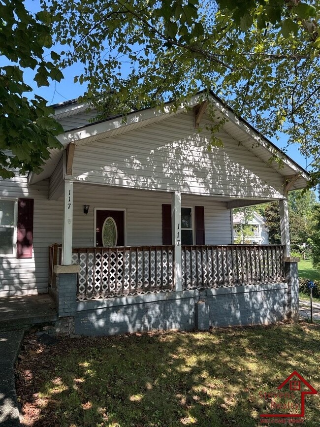 property at 117 N Main St