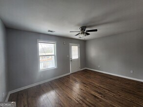 42 Richard Allen Dr in Newnan, GA - Building Photo - Building Photo