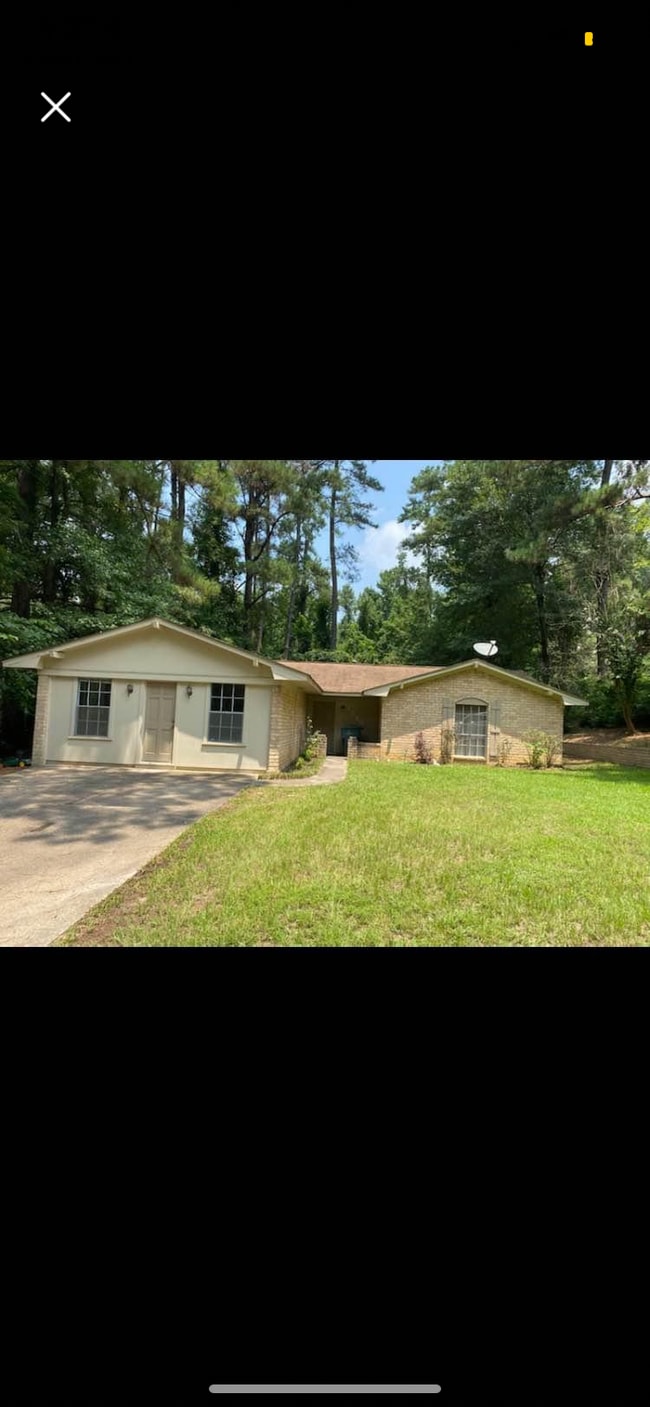 property at 1529 Shelton Dr