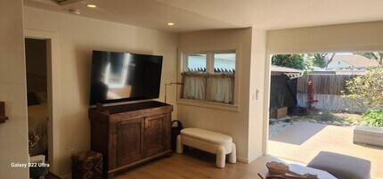 132 Juana Maria Ave in Santa Barbara, CA - Building Photo - Building Photo