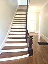 215 W Gwinnett St, Unit Apt. 3 in Savannah, GA - Building Photo - Building Photo