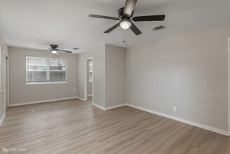 822 E Washington St in Shreveport, LA - Foto de edificio - Building Photo