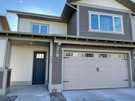 2689 Blackbird Dr in Bozeman, MT - Building Photo