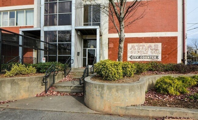 property at 505 Whitehall St SW
