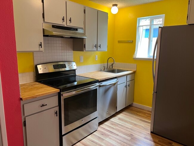 property at 1618 Groves Ave NW