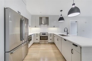 366 6th St in Jersey City, NJ - Building Photo