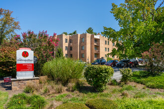 Metropolitan West Chester in West Chester, PA - Foto de edificio - Building Photo