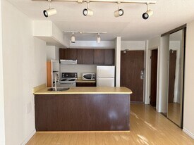 950 Drake St in Vancouver, BC - Building Photo