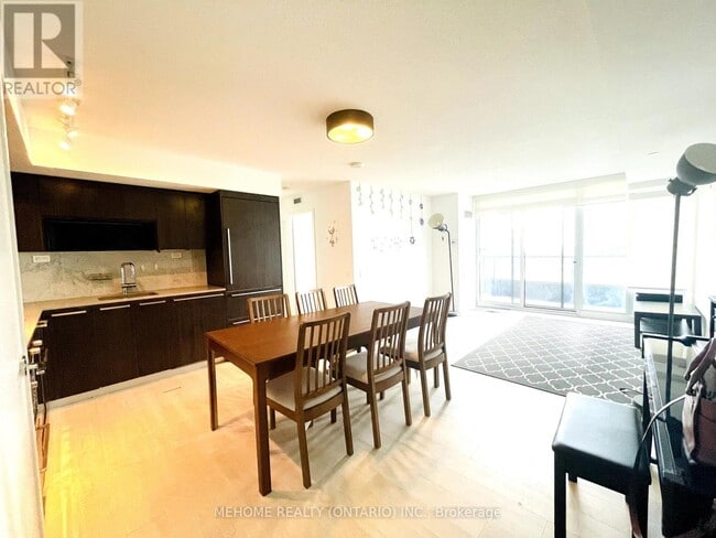 70-3070 Queens Wharf Rd