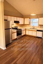 2708 Bluff View Dr in Greenville, NC - Building Photo - Building Photo