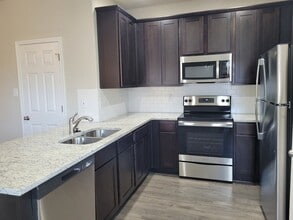 5611 Rio Cyn in Converse, TX - Building Photo - Building Photo