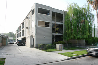 248 Elm Ave in Burbank, CA - Building Photo - Building Photo