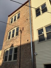 8048 S Marshfield Ave, Unit 2 in Chicago, IL - Foto de edificio - Building Photo