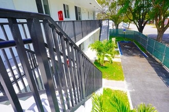 5990 NW 14th Ave in Miami, FL - Building Photo - Building Photo