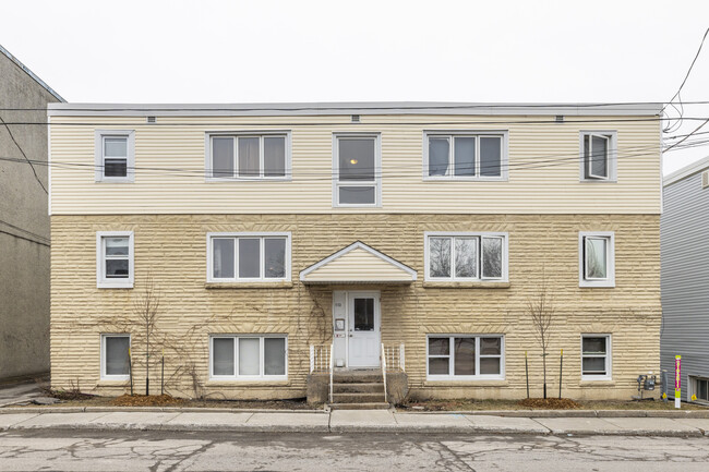 113 Charlevoix St in Gatineau, QC - Building Photo - Building Photo