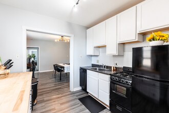 455 Stanley Ave, Unit 1 in Cincinnati, OH - Building Photo - Building Photo