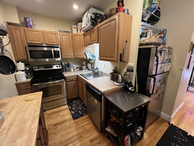1298 Broadway, Unit 2A
