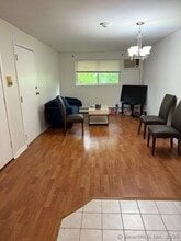 6 Evergreene Rd in Wallingford, CT - Building Photo - Building Photo