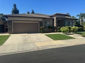 9502 Stonewall Ln in Bakersfield, CA - Building Photo