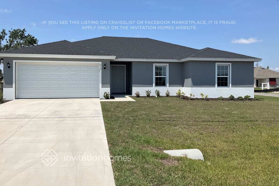 619 NW 3rd St in Cape Coral, FL - Building Photo