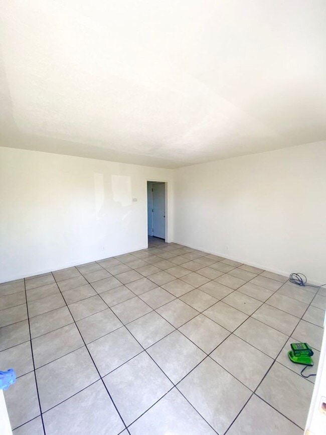 3905 Huron St in Sacramento, CA - Building Photo - Building Photo