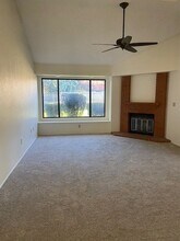 8808 Gleeson Ct in Bakersfield, CA - Building Photo - Building Photo