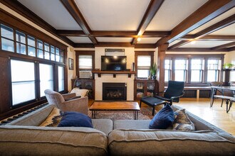 238 Lexington Pkwy N in St. Paul, MN - Building Photo - Building Photo