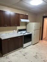 5 Franklin St in Bristol, CT - Building Photo