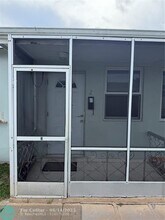 2213 Lincoln St in Hollywood, FL - Building Photo - Building Photo