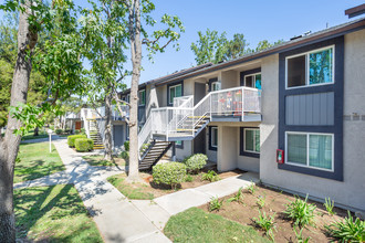 Aspire Redlands Apartments in Redlands, CA - Foto de edificio - Building Photo