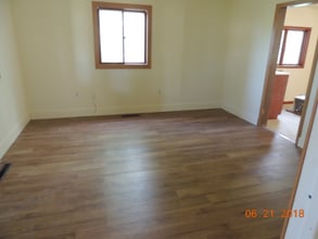 208 4th Ave W in Culbertson, MT - Building Photo - Building Photo