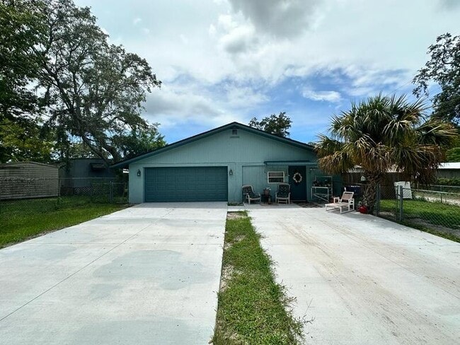 8240 Krag Dr in Hudson, FL - Building Photo - Building Photo
