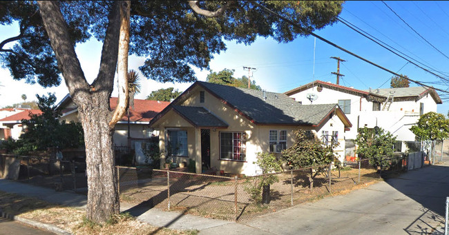 481 E Osgood St Long Beach, CA 90805 in Long Beach, CA - Building Photo - Building Photo