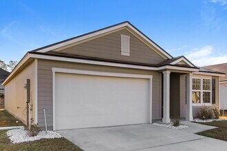 3528 Martin Lakes Dr in Green Cove Springs, FL - Building Photo - Building Photo