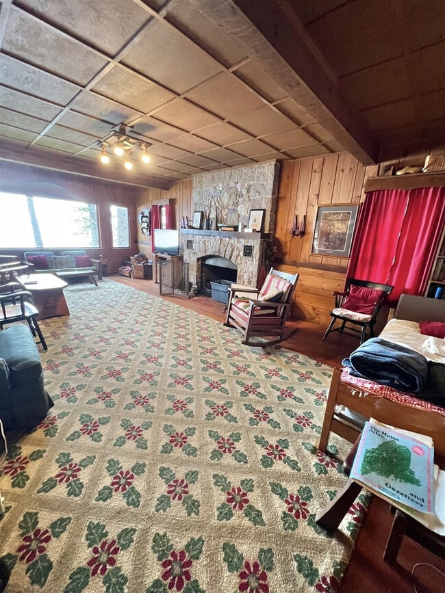 36 Oak Rd in Sebago, ME - Building Photo - Building Photo