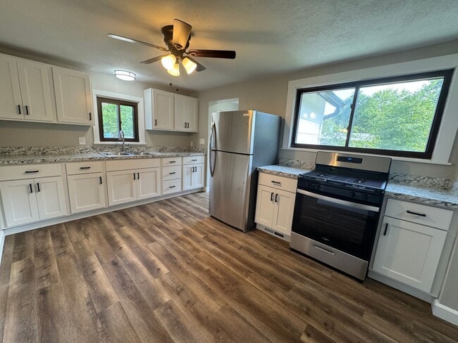 property at 10523 Williamson Rd