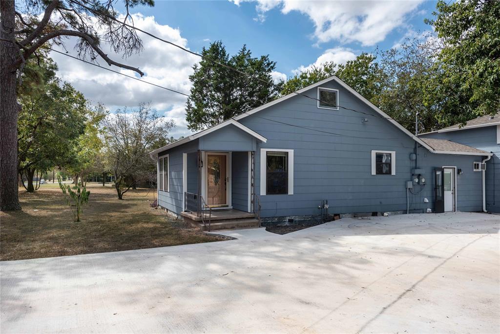 406 Lexington Rd in Elgin, TX - Building Photo
